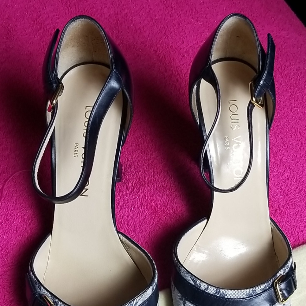 Louis Vuitton Pumps - Picture 11 of 14